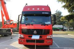 中國重汽 HOWO重卡 420馬力 6X4 牽引車(至強版)(駕駛室HW79)(發動機D12.42-30)(ZZ4257V3249V)
