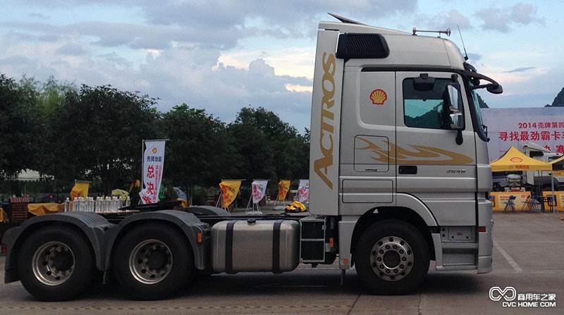 梅賽德斯-奔馳的旗艦產品Actros 2646作為比賽用車 商用車之家