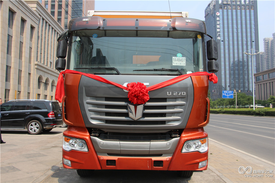 聯合卡車U系270馬力載貨車