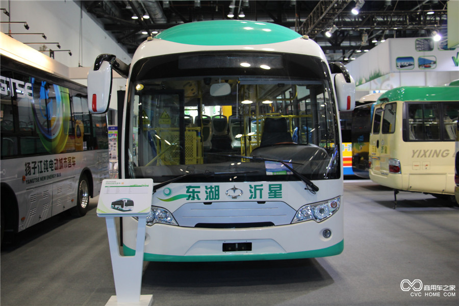 2015節能與新能源汽車成果展東湖8米電動客車