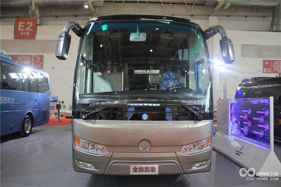 2016北京道路運輸展 金旅凱歌11米混合動力客車